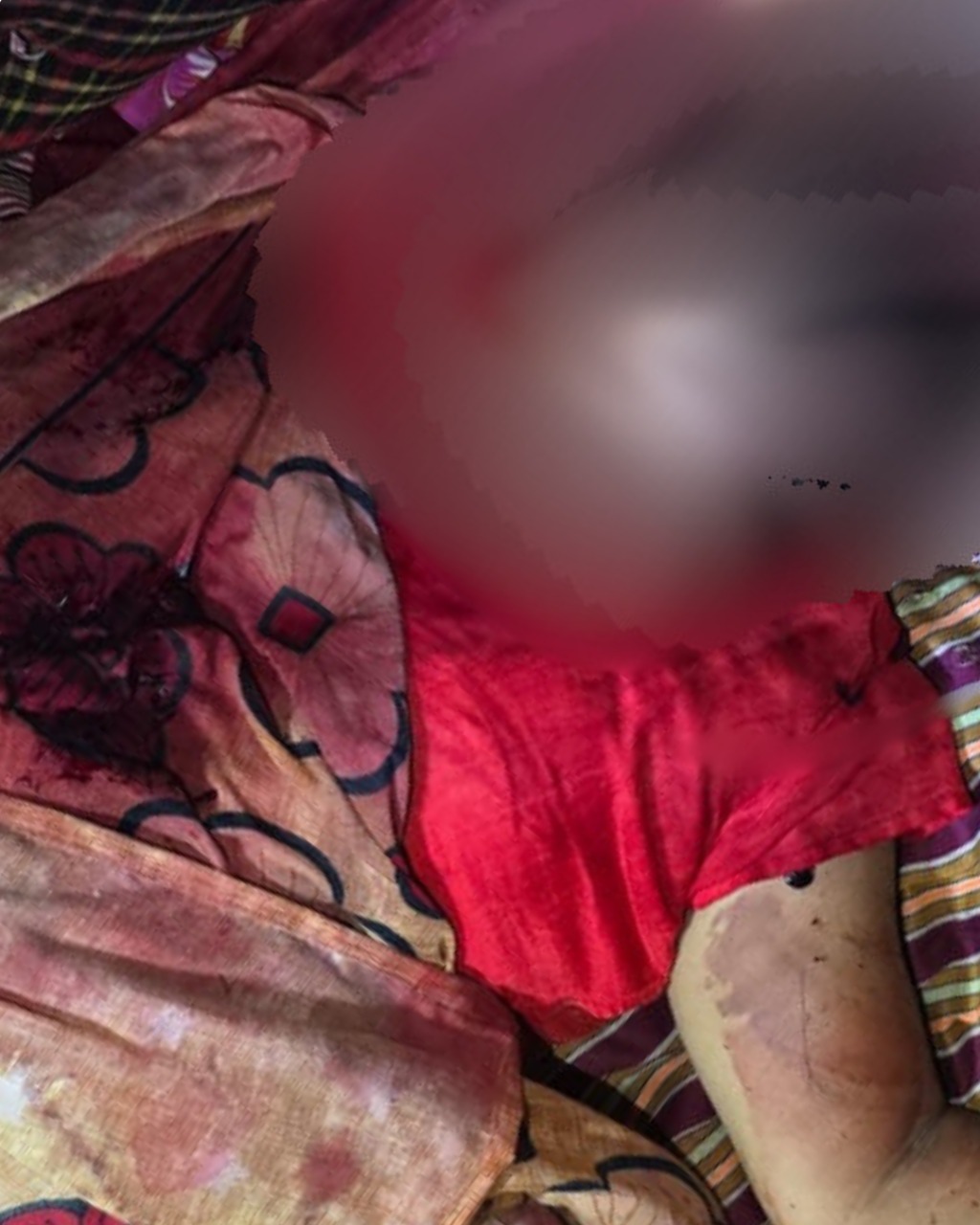 सारंगपुर में बेटे का खूनी तांडव: मां को मारा, पिता को किया घायल सारंगपुर में बेटे का खूनी तांडव: मां को मारा, पिता को किया घायल