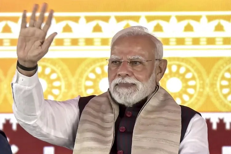 बंगाल में पहली बार BJP सरकार बनने की तैयारी, पार्टी मुख्यालय में जश्न का माहौल; शाम 6:30 बजे पहुंचेंगे PM मोदी