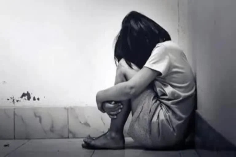 कोतवाल रेप के आरोप में गिरफ्तार, चॉकलेट का लालच और बच्ची के साथ दरिंदगी