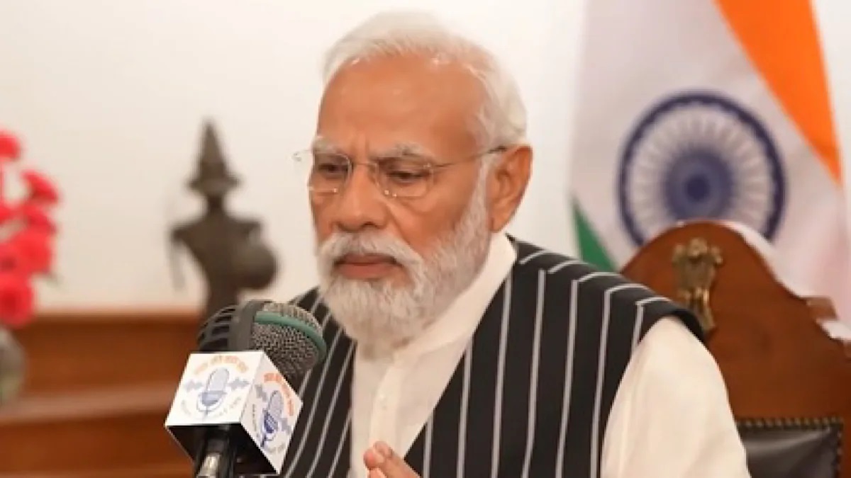 त्योहारी सीजन में PM मोदी का ‘वोकल फॉर लोकल’ पर जोर, बोले- दुनिया के बाजारों तक पहुंच रहे भारतीय उत्पाद