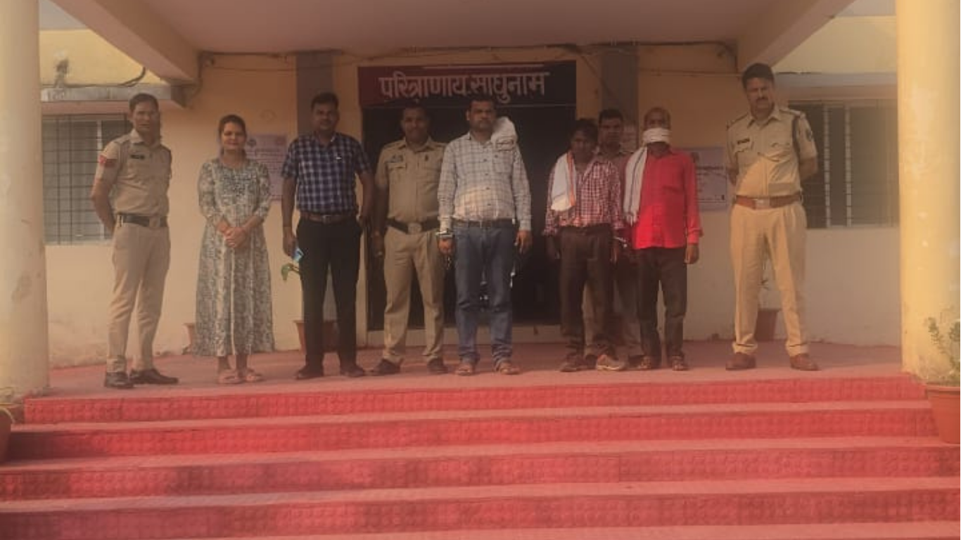 मुंगेली पुलिस अधीक्षक श्री भोजराम पटेल (भा.पु.से.) के निर्देशन मे म्यूल खाताधारकों के विरूद्ध कार्यवाही